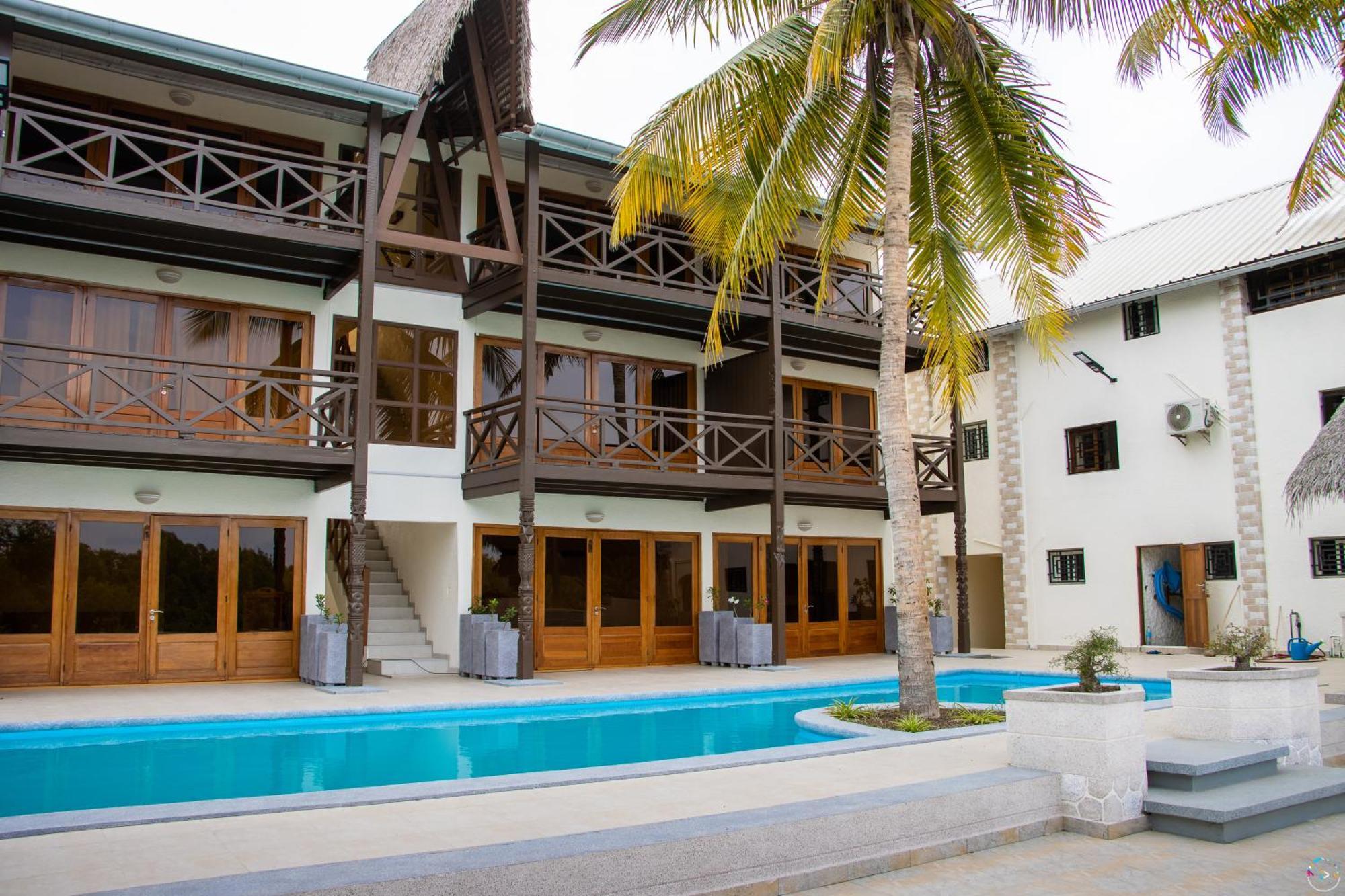 Hotel Baobab Cafe Morondava Exterior foto