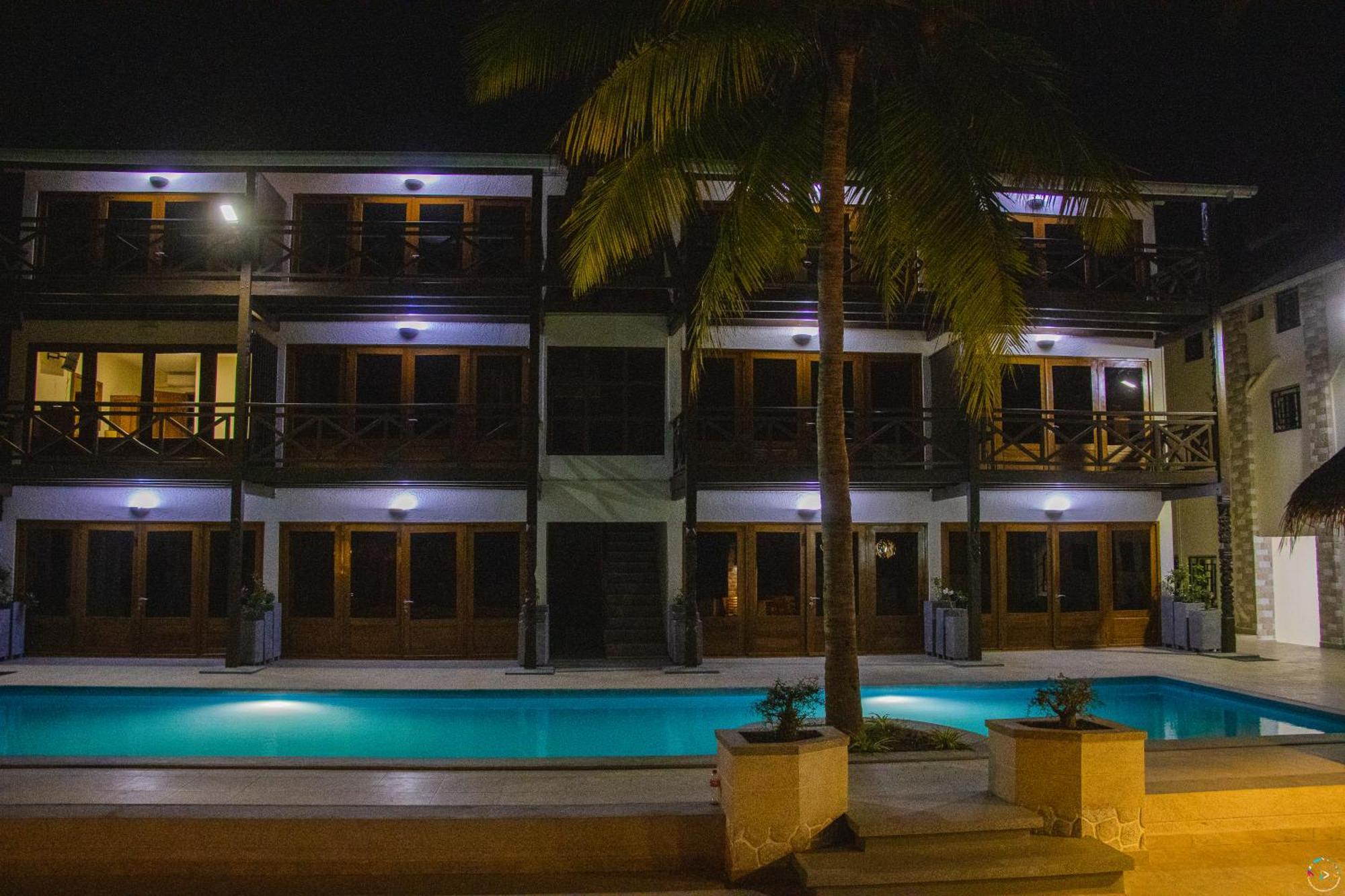 Hotel Baobab Cafe Morondava Exterior foto